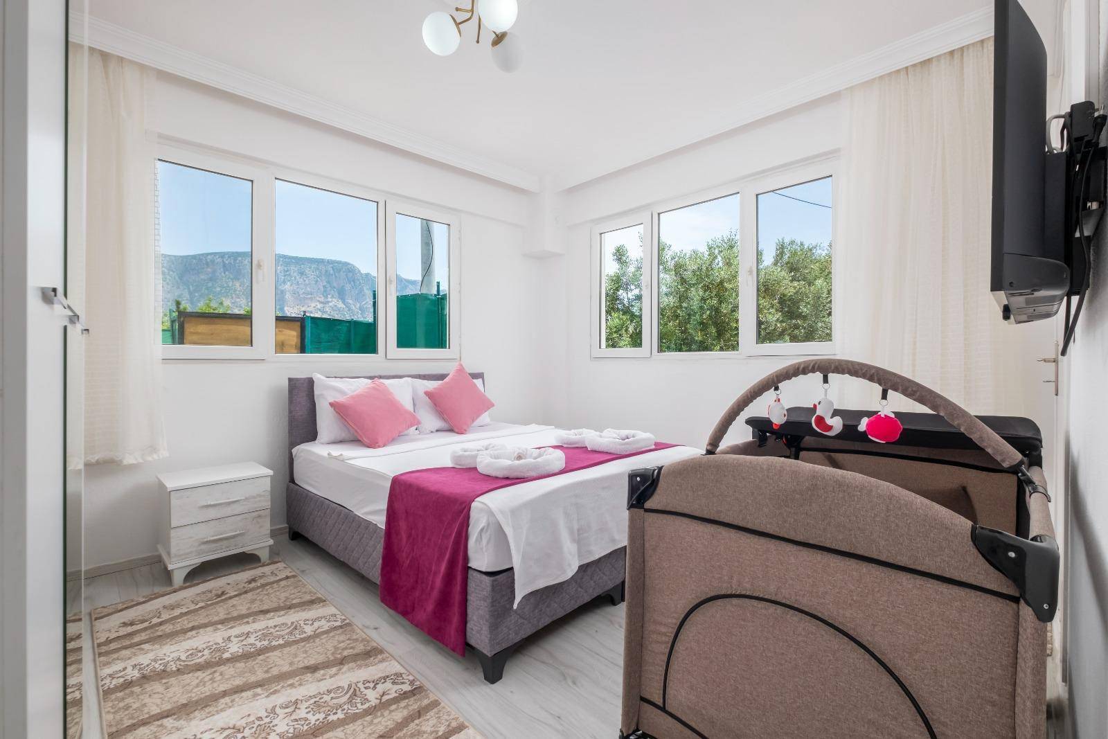 Muğla Seydikemer'de Çekirdek Ailelere Uygun, Özel Havuzlu, Ferah Villa