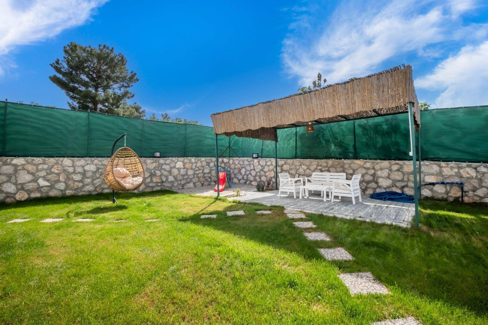 Muğla Seydikemer'de Çekirdek Ailelere Uygun, Özel Havuzlu, Ferah Villa