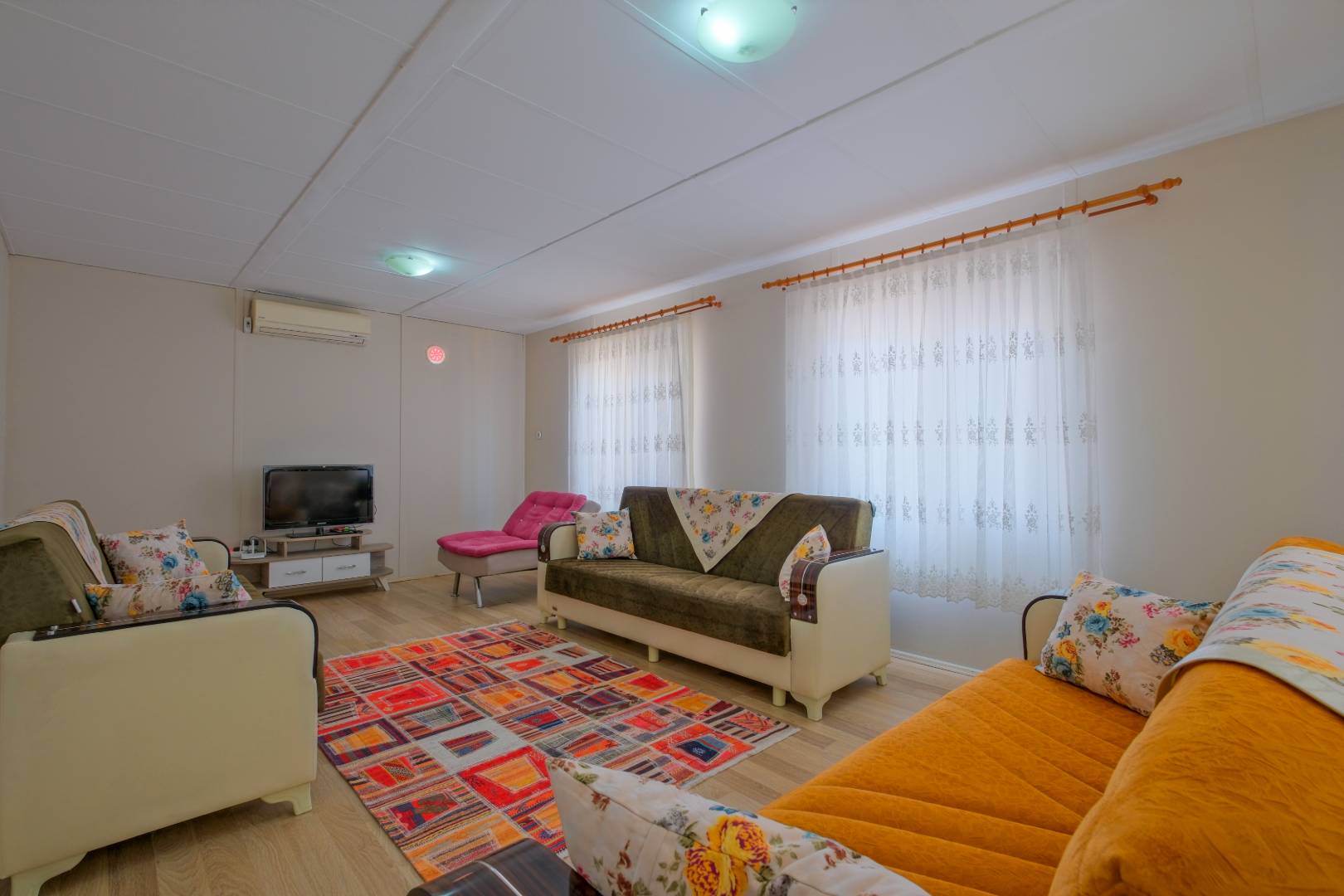 Muğla Seydikemer'de Sakin Konumda, Özel Havuzlu, Balayı Villası