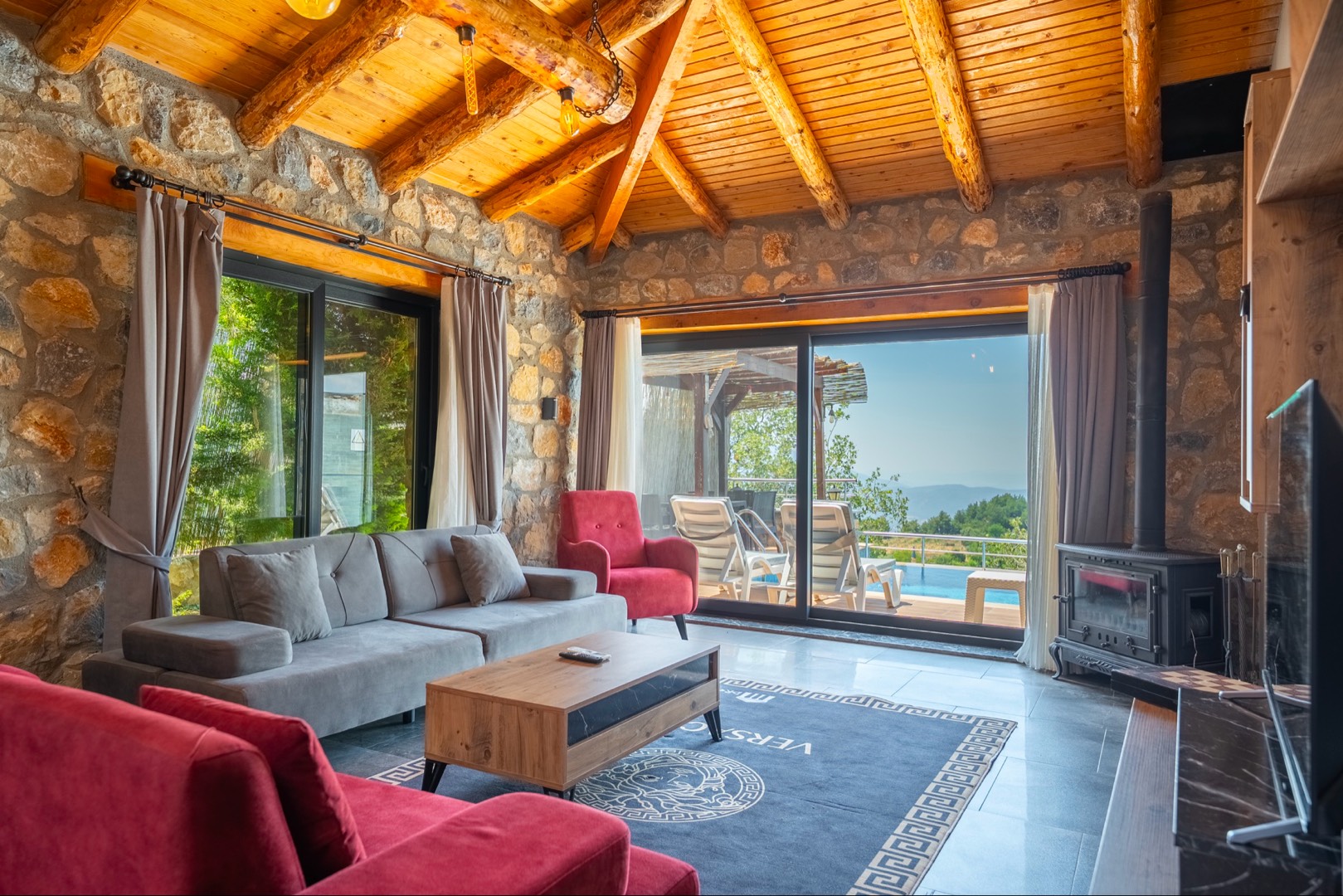 Muğla Yakaköy'de Doğa ile İç İçe, Özel Havuzlu, 3+1 Taş Villa 45270 — 9