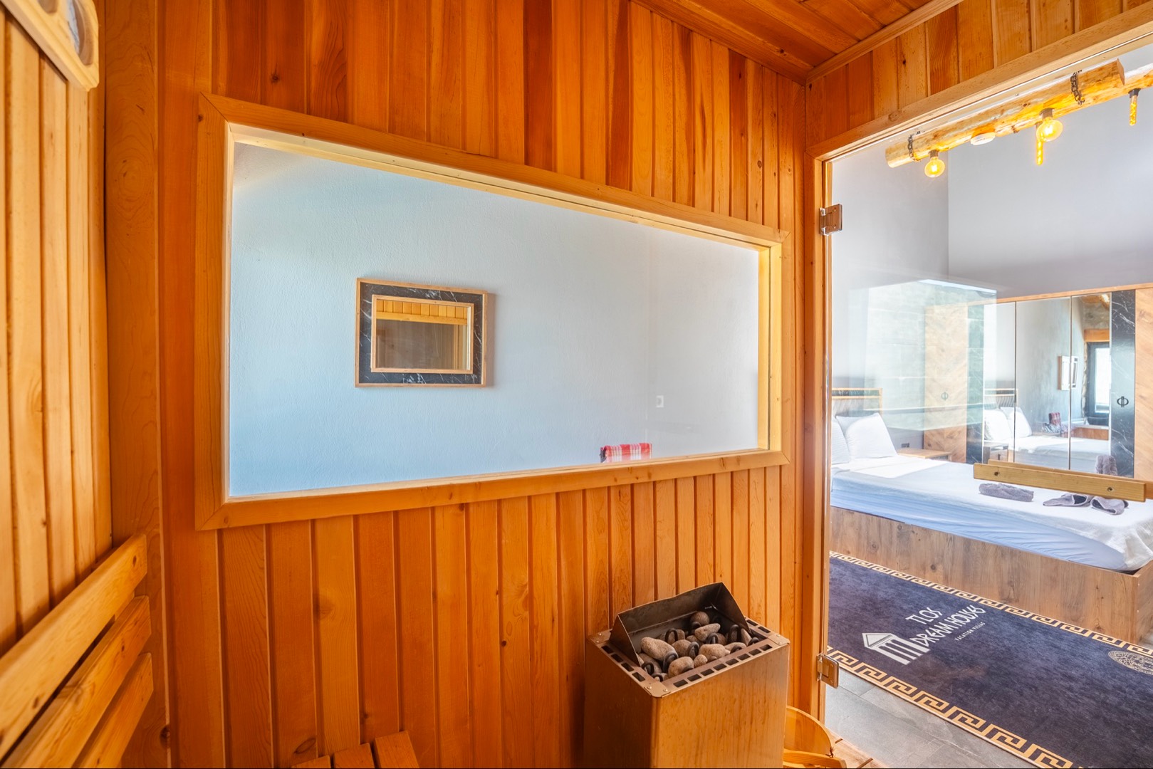Muğla Yakaköy'de Doğa ile İç İçe, Özel Havuzlu, 3+1 Taş Villa