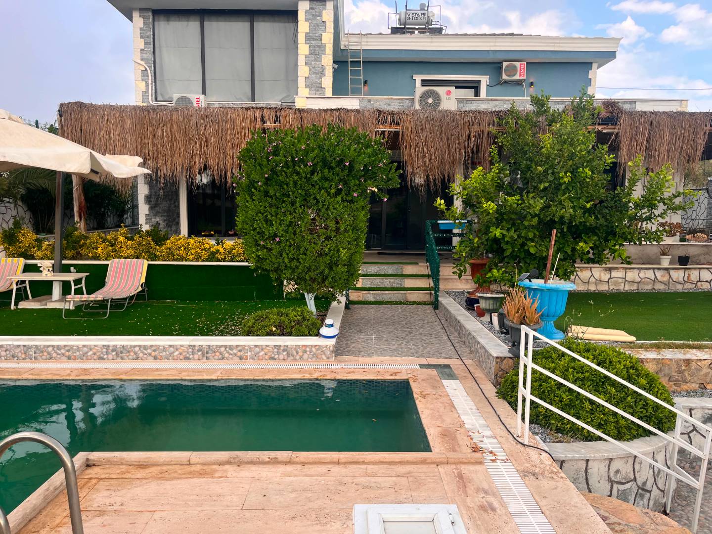 Aydın Ak-Yeniköy'de Kalabalık Aileler için İdeal, Özel Havuzlu, 4+1 Villa 45803 — 2