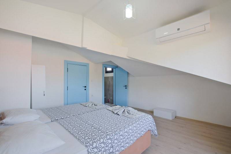 Ortaca Dalyan'da Geniş Ailelere Uygun, Özel Havuzlu, Şık Villa