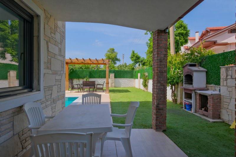 Ortaca Dalyan'da Geniş Ailelere Uygun, Özel Havuzlu, Şık Villa