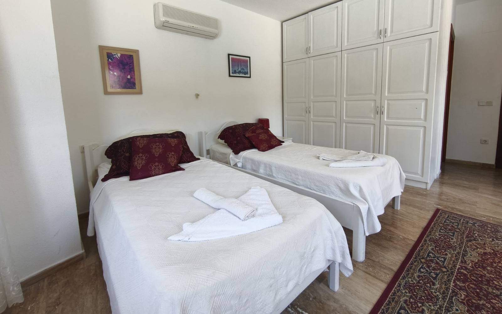 Ortaca Dalyan'da Geniş Alanlara Sahip, Özel Havuzlu, Konforlu Villa