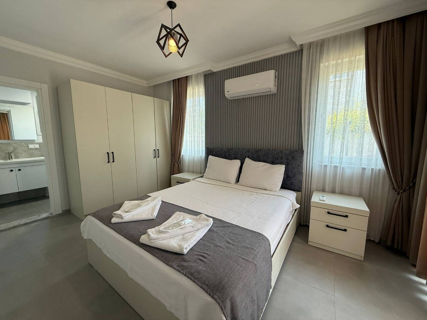 Ortaca Dalyan'da Geniş Bahçeli, Özel Havuzlu, Kiralık Villa