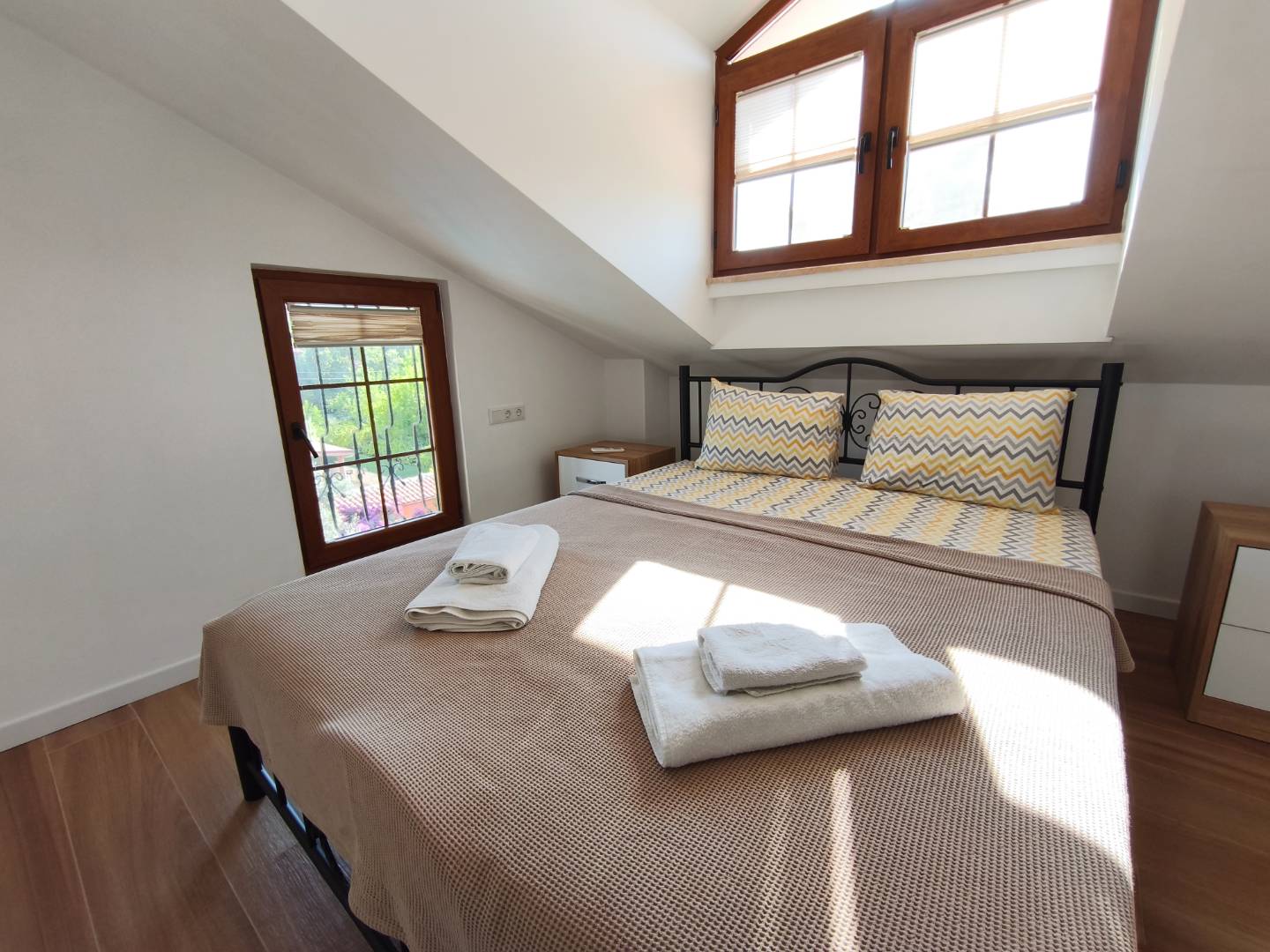 Ortaca Dalyan'da Sakin Konumda, Özel Havuzlu, Modern Villa