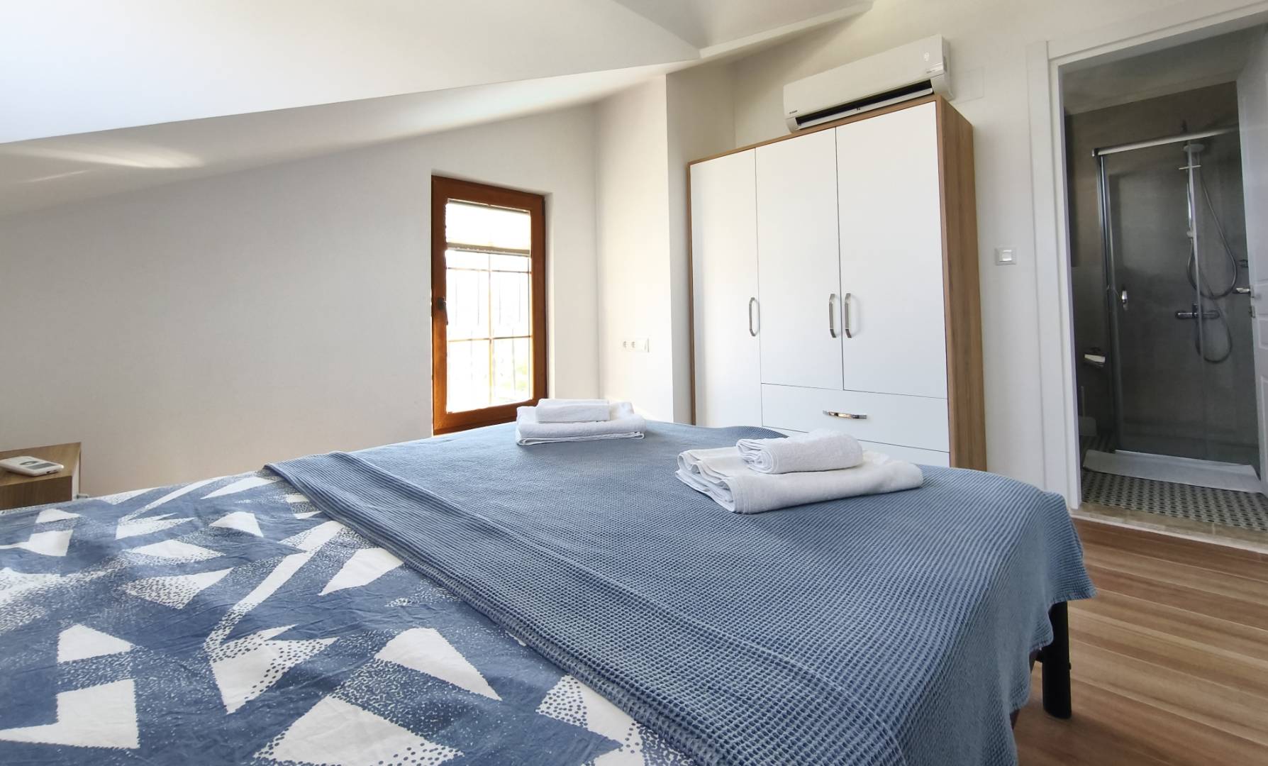 Ortaca Dalyan'da Sakin Konumda, Özel Havuzlu, Modern Villa