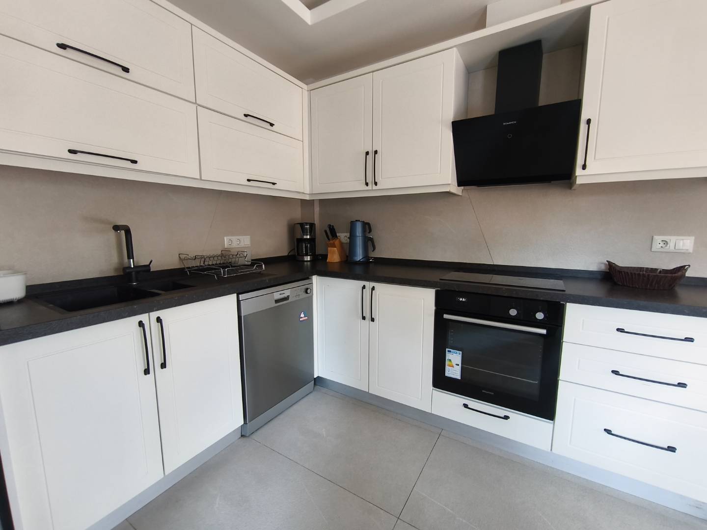 Ortaca Dalyan'da Sakin Konumda, Özel Havuzlu, Modern Villa