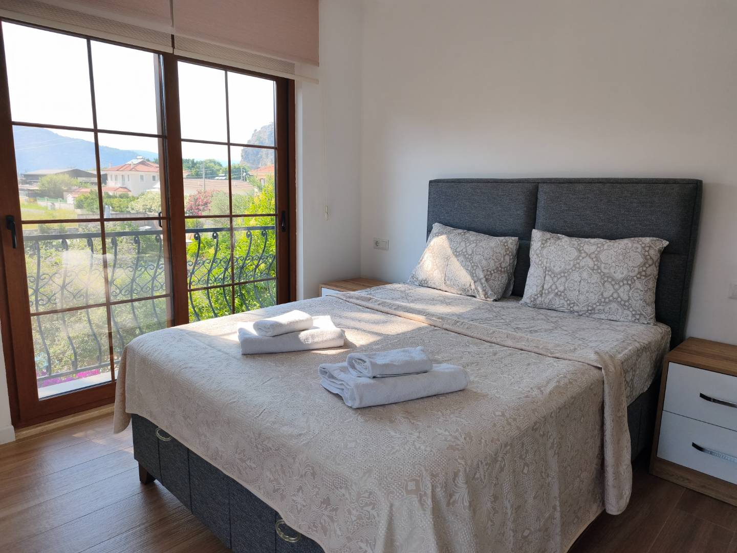 Ortaca Dalyan'da Sakin Konumda, Özel Havuzlu, Modern Villa
