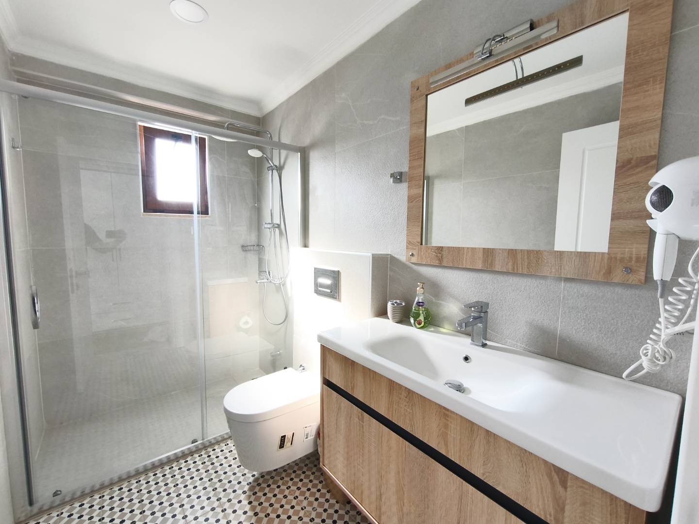 Ortaca Dalyan'da Sakin Konumda, Özel Havuzlu, Modern Villa