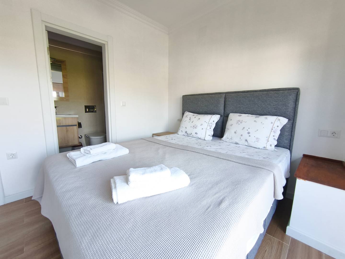 Ortaca Dalyan'da Sakin Konumda, Özel Havuzlu, Modern Villa