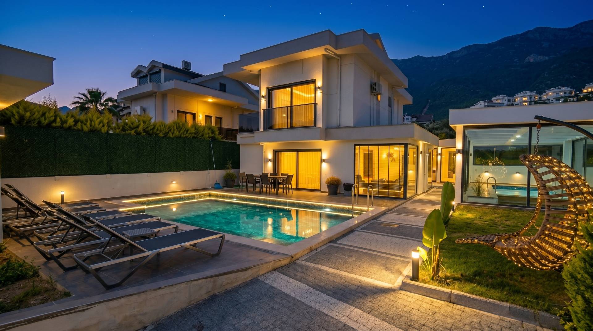 Fethiye Ölüdeniz'de Merkezi Konumda, Özel Havuzlu, Lüks Villa 45762 — 2