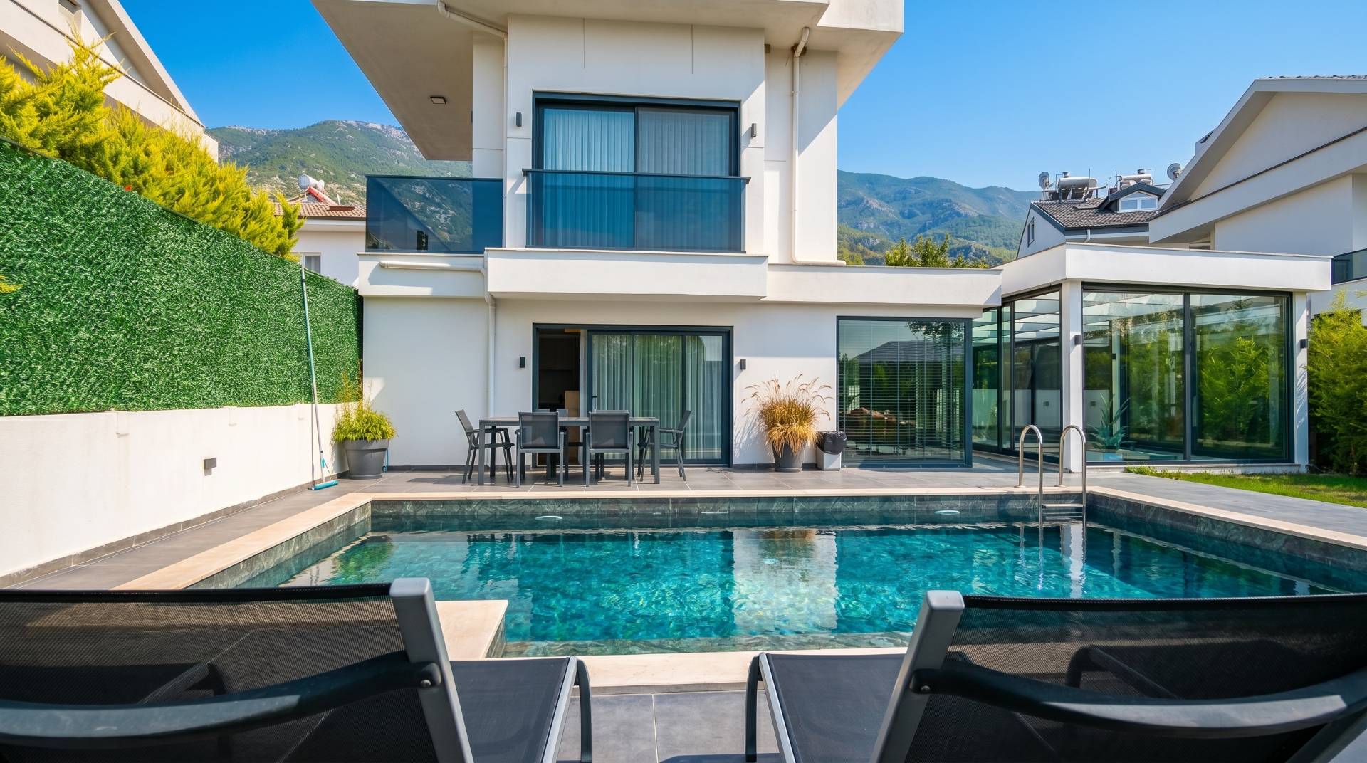 Fethiye Ölüdeniz'de Merkezi Konumda, Özel Havuzlu, Lüks Villa