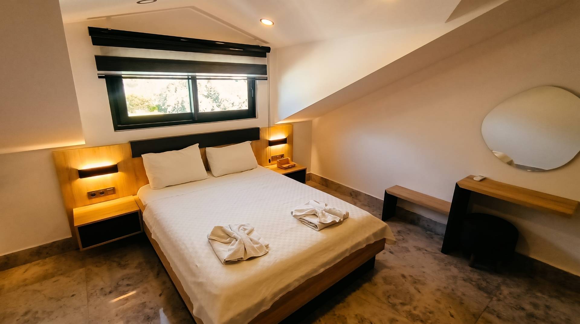 Fethiye Ölüdeniz'de Merkezi Konumda, Özel Havuzlu, Lüks Villa