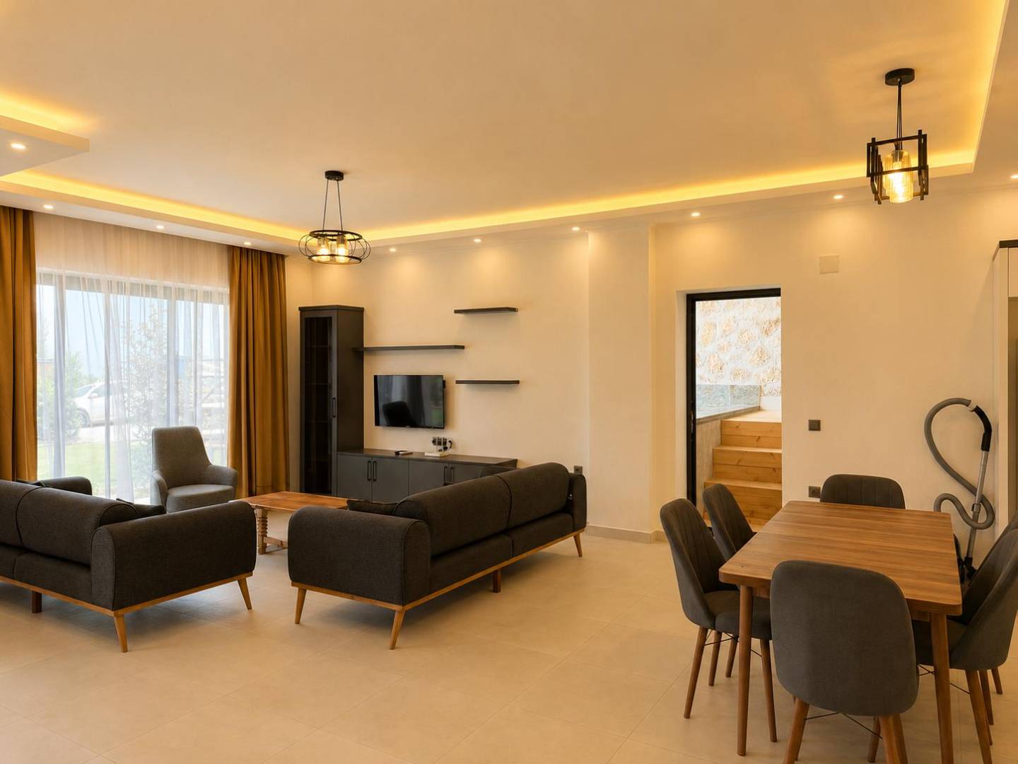 Kaş İkizce'de Balayı Çiftlerine Uygun, Kapalı Havuzlu, Korunaklı Villa