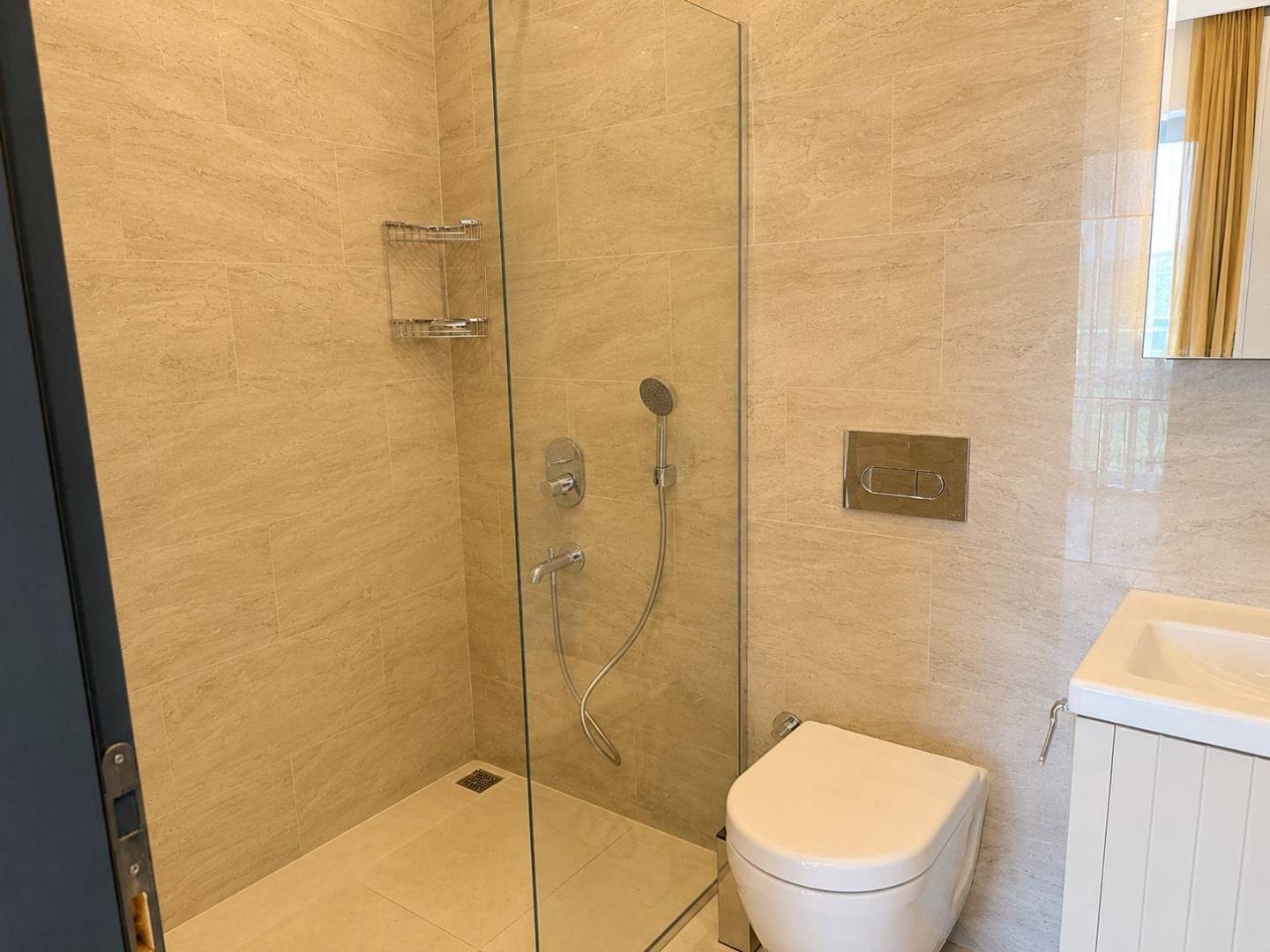 Kaş İkizce'de Balayı Çiftlerine Uygun, Kapalı Havuzlu, Korunaklı Villa