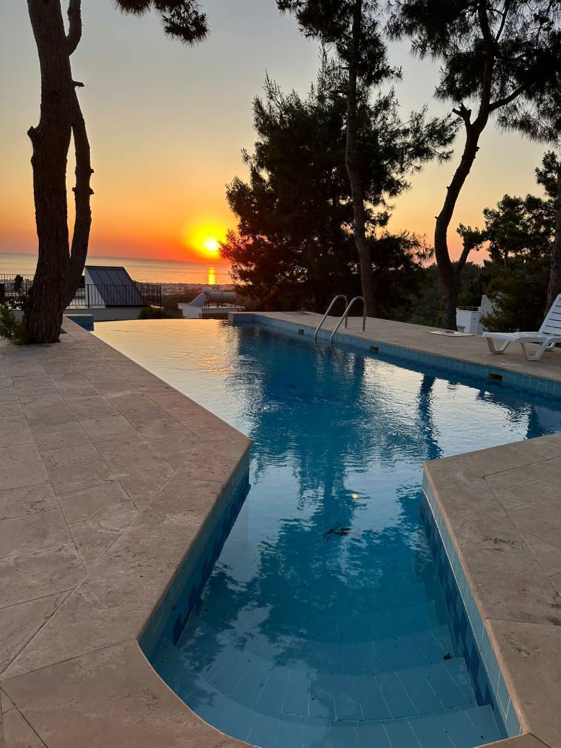 Kuşadası Soğucak'da Samos Adası Manzaralı, Özel Havuzlu, Lüks Villa 45979 — 3