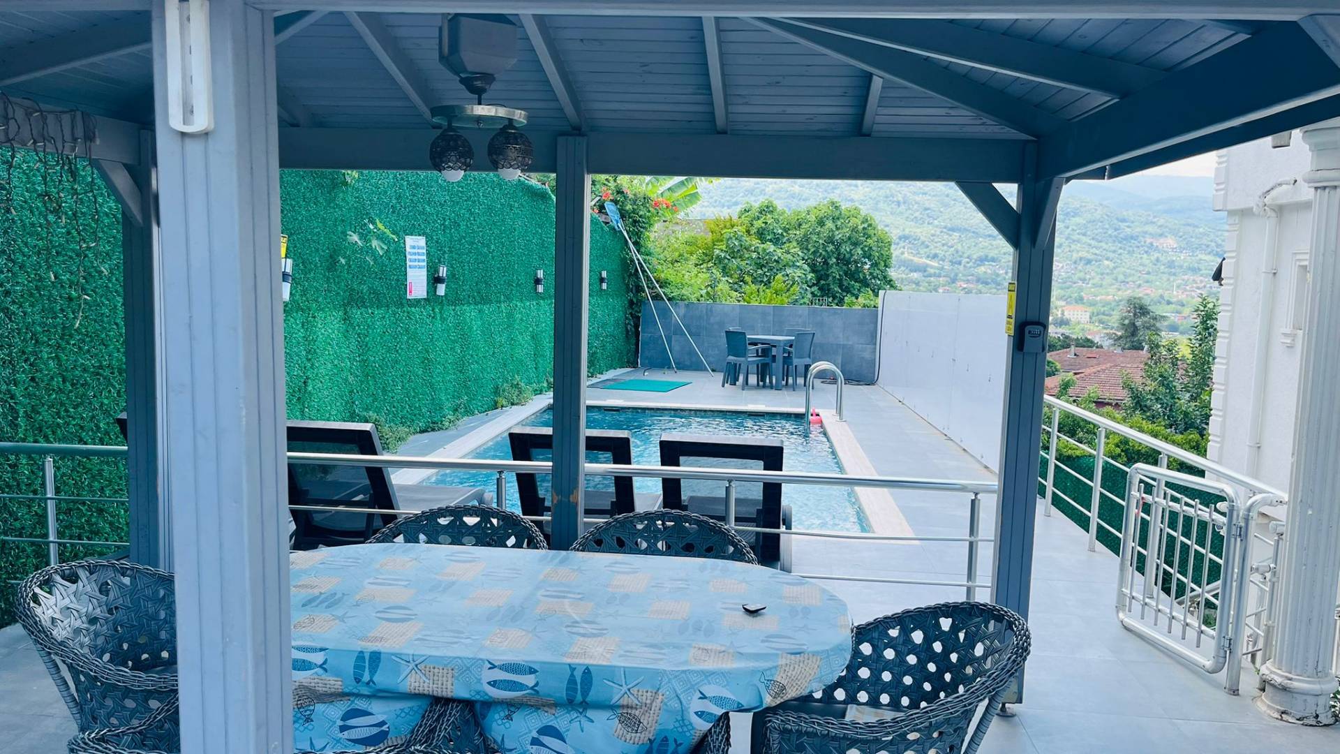 Sakarya Sapanca'da Göl Manzaralı, Özel Havuzlu, Jakuzili, Kiralık Villa 28316 - 1
