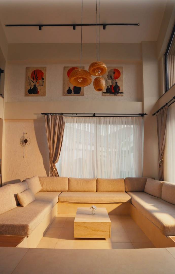Sapanca Fevziye'de Sakin Konumda, Isıtmalı Havuzlu, Modern Villa