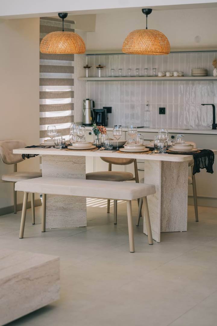 Sapanca Fevziye'de Sakin Konumda, Isıtmalı Havuzlu, Modern Villa
