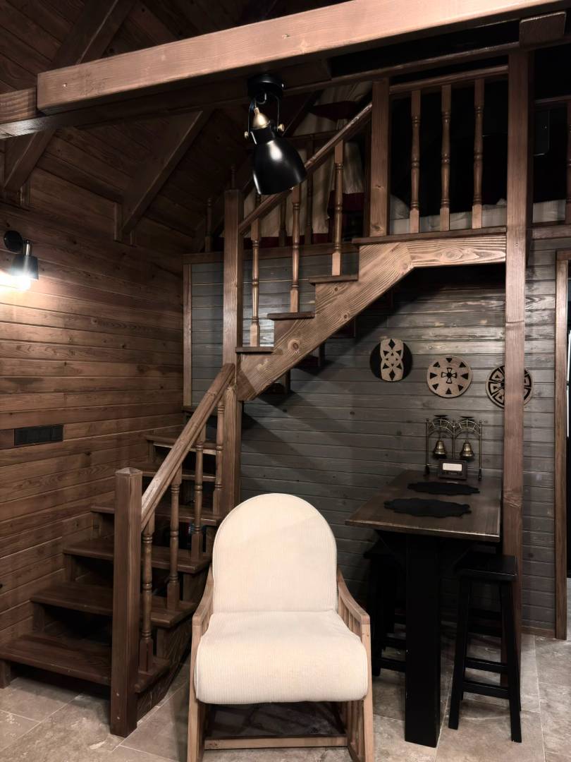 Sapanca Göl'de Merkezi Konumda, Isıtmalı Havuzlu, Kiralık Bungalov