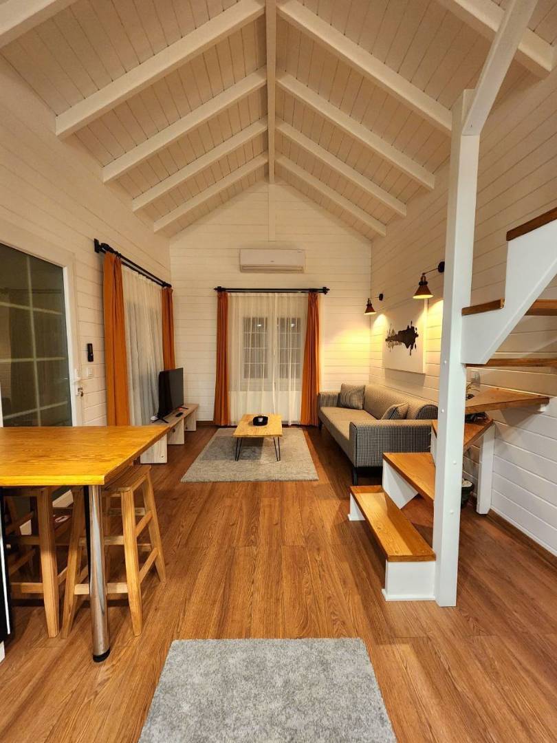 Sapanca Kırkpınar'da Balayı Çiftlerine Uygun, Isıtmalı Havuzlu, Ferah Tiny House