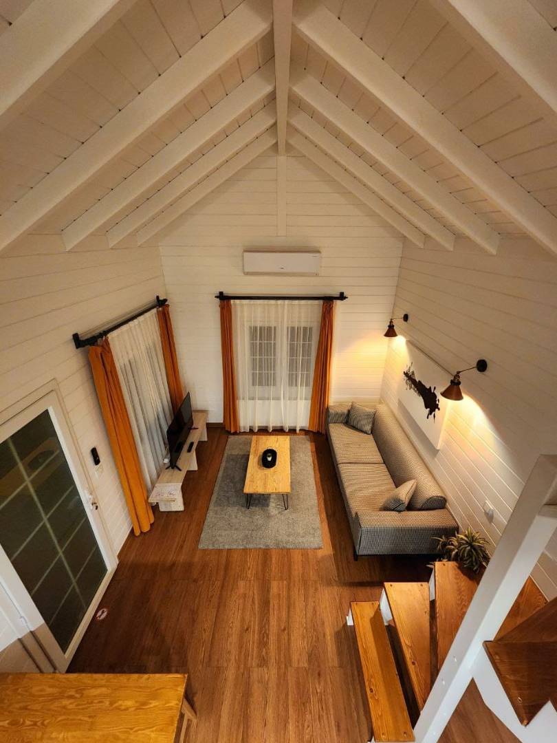 Sapanca Kırkpınar'da Balayı Çiftlerine Uygun, Isıtmalı Havuzlu, Ferah Tiny House