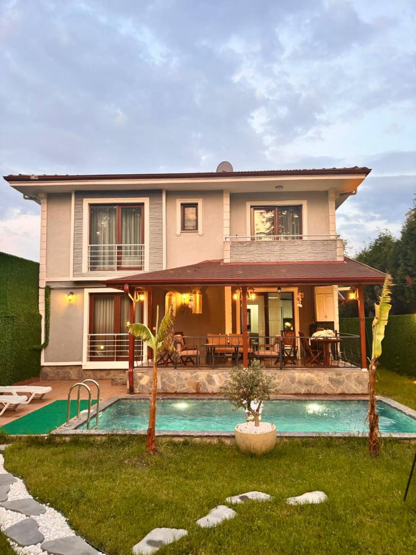 Sapanca Kırkpınar'da Doğa İle İç İçe, Özel Havuzlu, Ferah Villa 45910