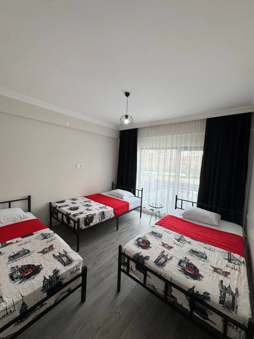 Sapanca Kırkpınar'da Huzurlu Doğa İçerisinde, Özel Havuzlu, Bahçeli Villa