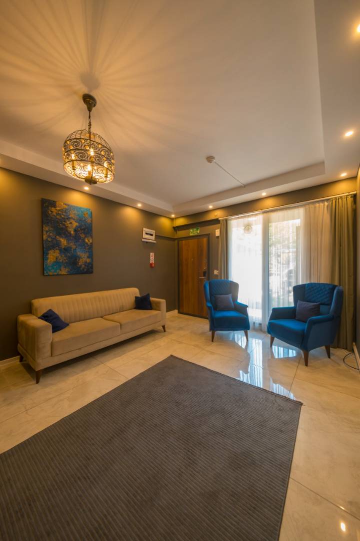 Sapanca Kırkpınar'da Yemyeşil Bahçeli, Özel Havuzlu, Modern Villa