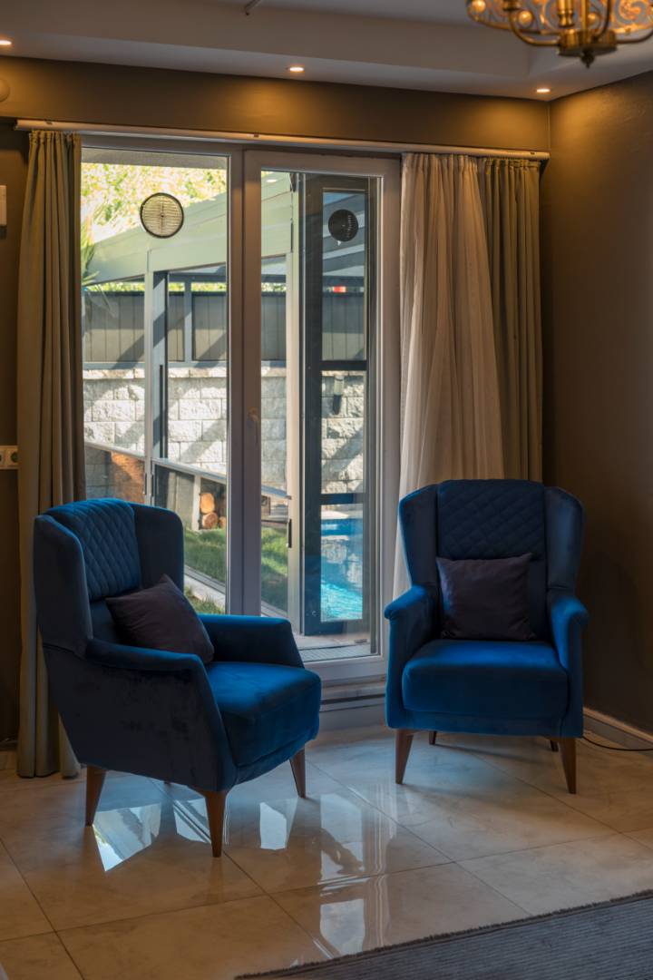 Sapanca Kırkpınar'da Yemyeşil Bahçeli, Özel Havuzlu, Modern Villa