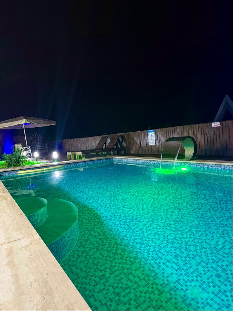 Sapanca Kuruçeşme'de Enfes Göl Manzaralı, Özel Havuzlu, Kiralık Bungalov