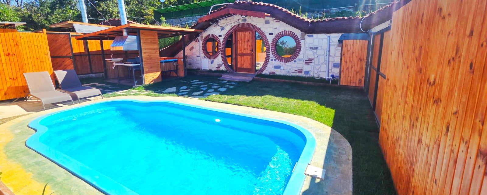 Sapanca Nailiye'de Balayı Çiftlerine Uygun, Özel Havuzlu, 1+1 Bungalov 46362