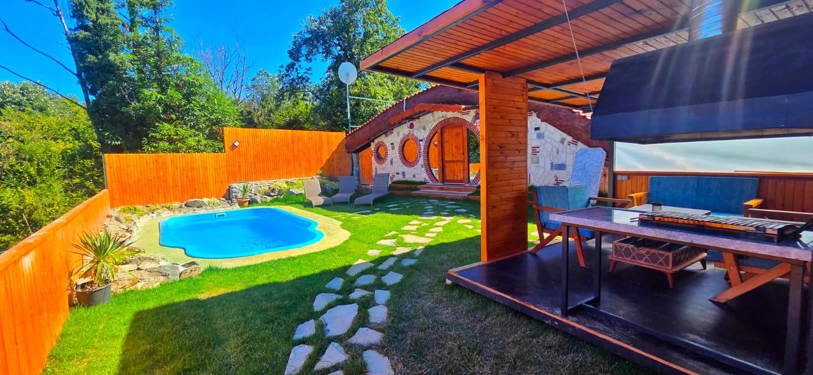 Sapanca Nailiye'de Enfes Göl Manzaralı, Özel Havuzlu, Ferah Bungalov 46361 — 2