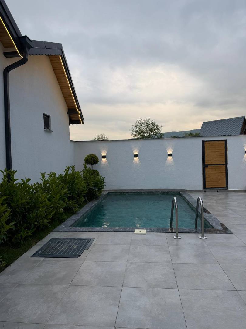 Sapanca Yanık'da Geniş Bahçeli, Isıtmalı Havuzlu, Jakuzili Bungalov 46501 — 3