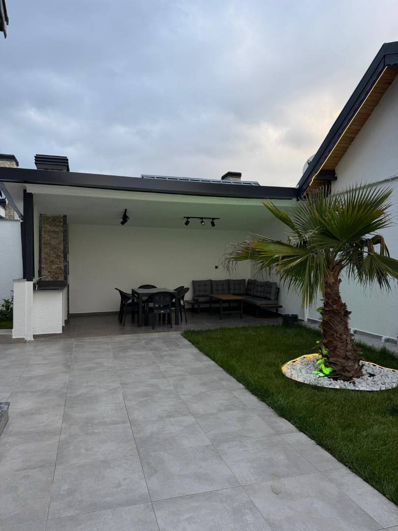 Sapanca Yanık'da Geniş Bahçeli, Isıtmalı Havuzlu, Jakuzili Bungalov 46501 — 5