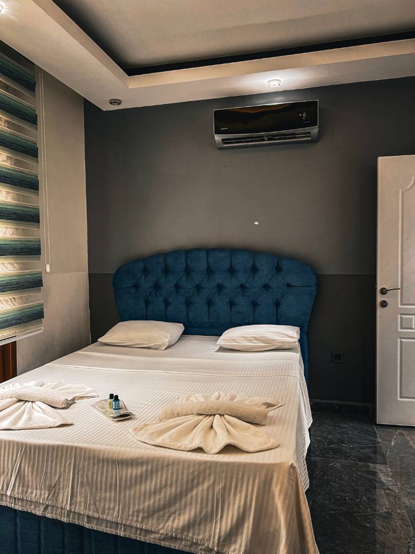 Sapanca Yanık'ta Jakuzili, Özel Havuzlu, Tuğla Villa