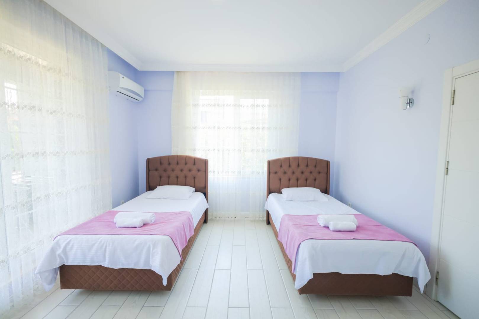 Sapanca'da Muhteşem Doğa İçerisinde, Özel Havuzlu, Kiralık Villa