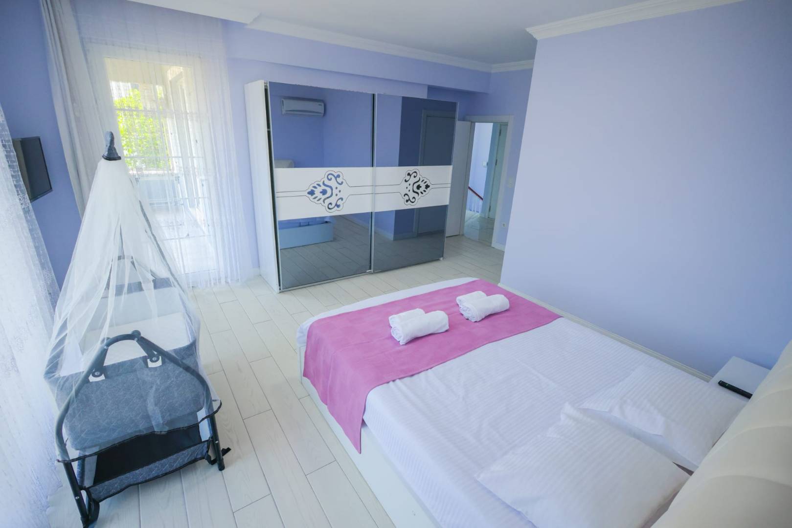 Sapanca'da Muhteşem Doğa İçerisinde, Özel Havuzlu, Kiralık Villa