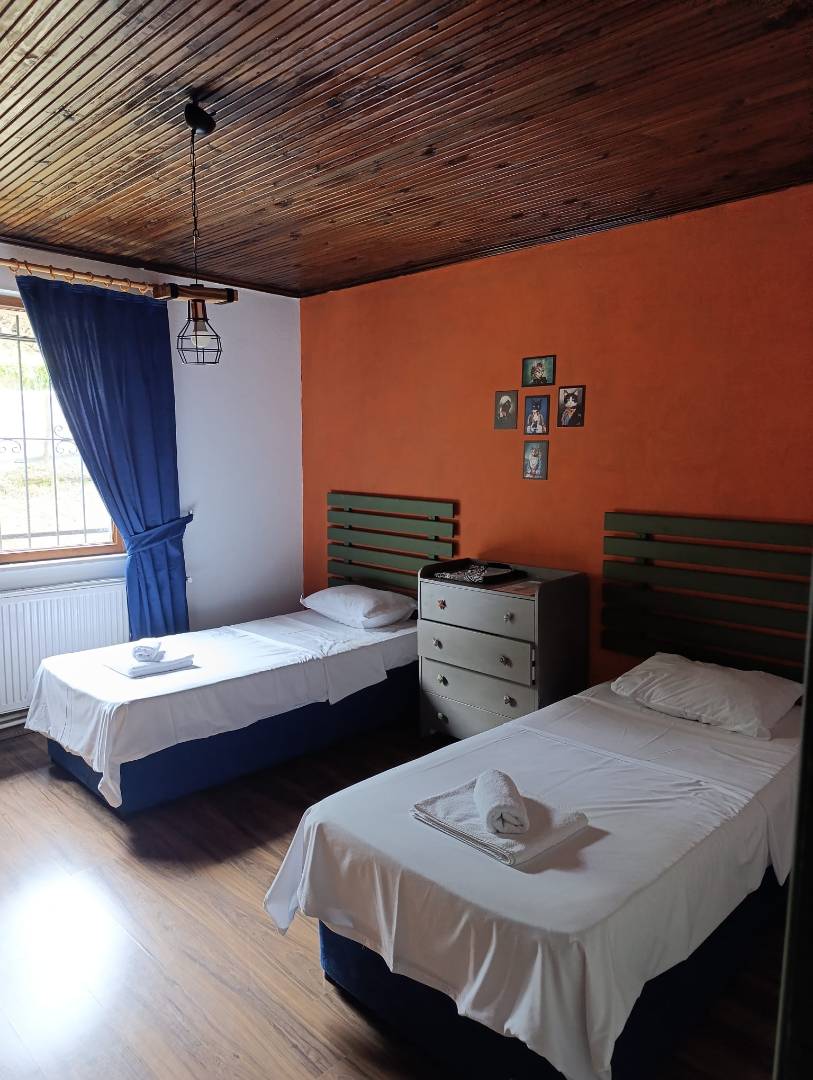 Sapanca'da Muhteşem Doğanın İçerisinde, Isıtmalı Havuzlu, Lüks Villa