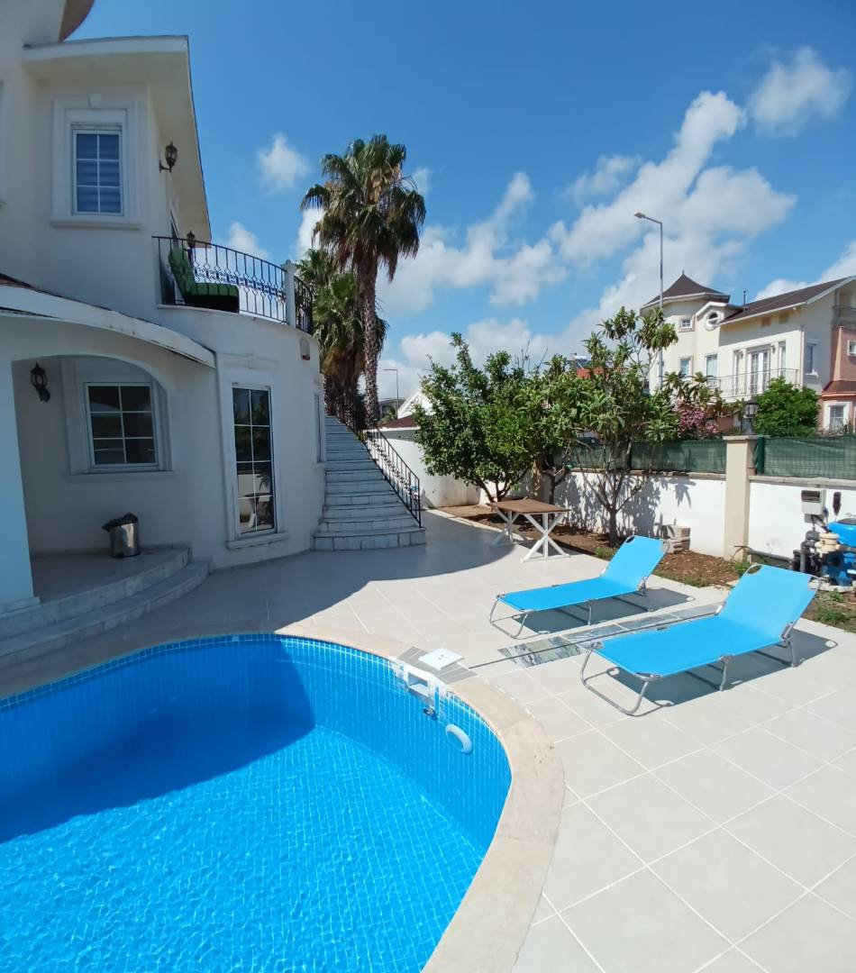 Serik Belek'de Geniş Ailelere Uygun, Özel Havuzlu, 2+1 Villa