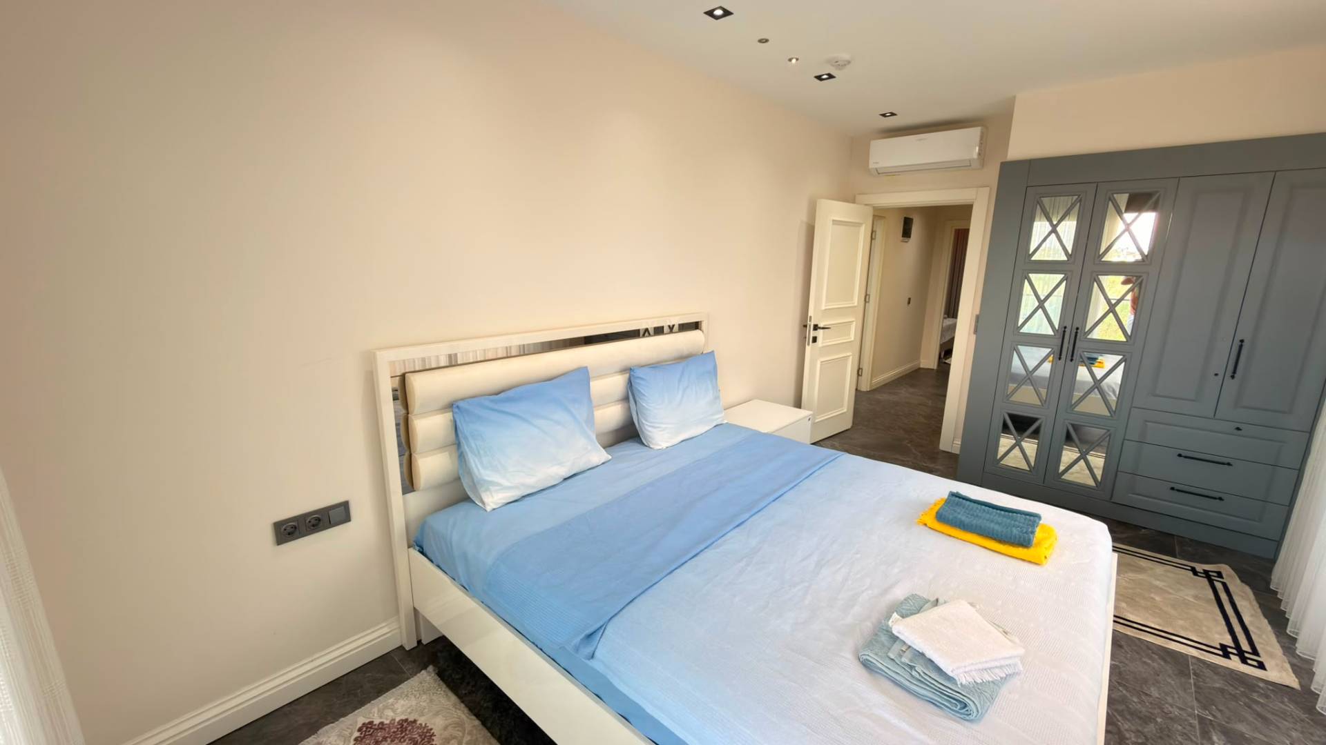 Serik Belek'te Elverişli Konumda, Özel Havuzlu, 4+1 Villa