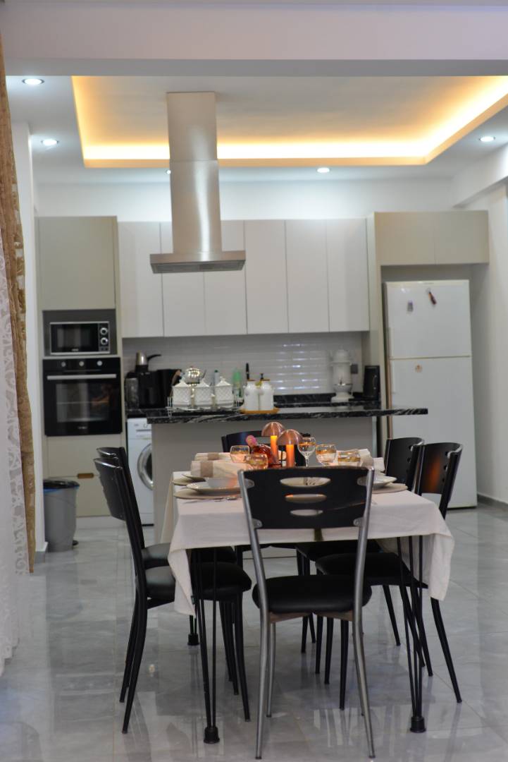 Serik Belek'te Geniş Alanlara Sahip, Özel Havuzlu, 4+1 Villa