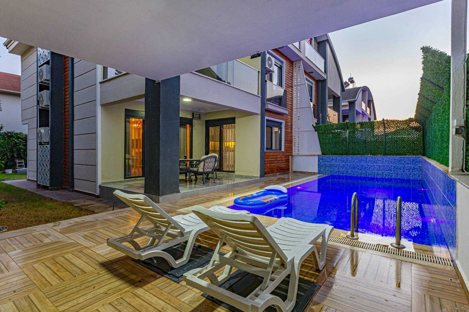 Serik Belek'te Kalabalık Ailelere Uygun, Özel Havuzlu, 5+1 Modern Villa