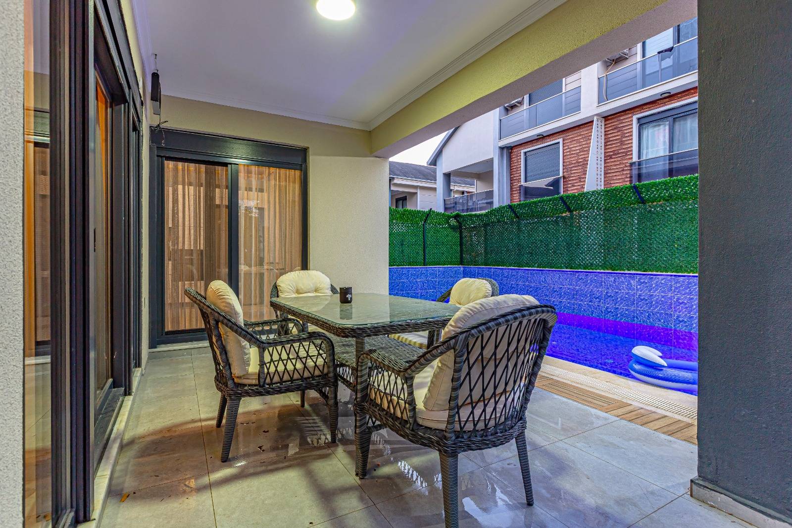Serik Belek'te Kalabalık Ailelere Uygun, Özel Havuzlu, 5+1 Modern Villa