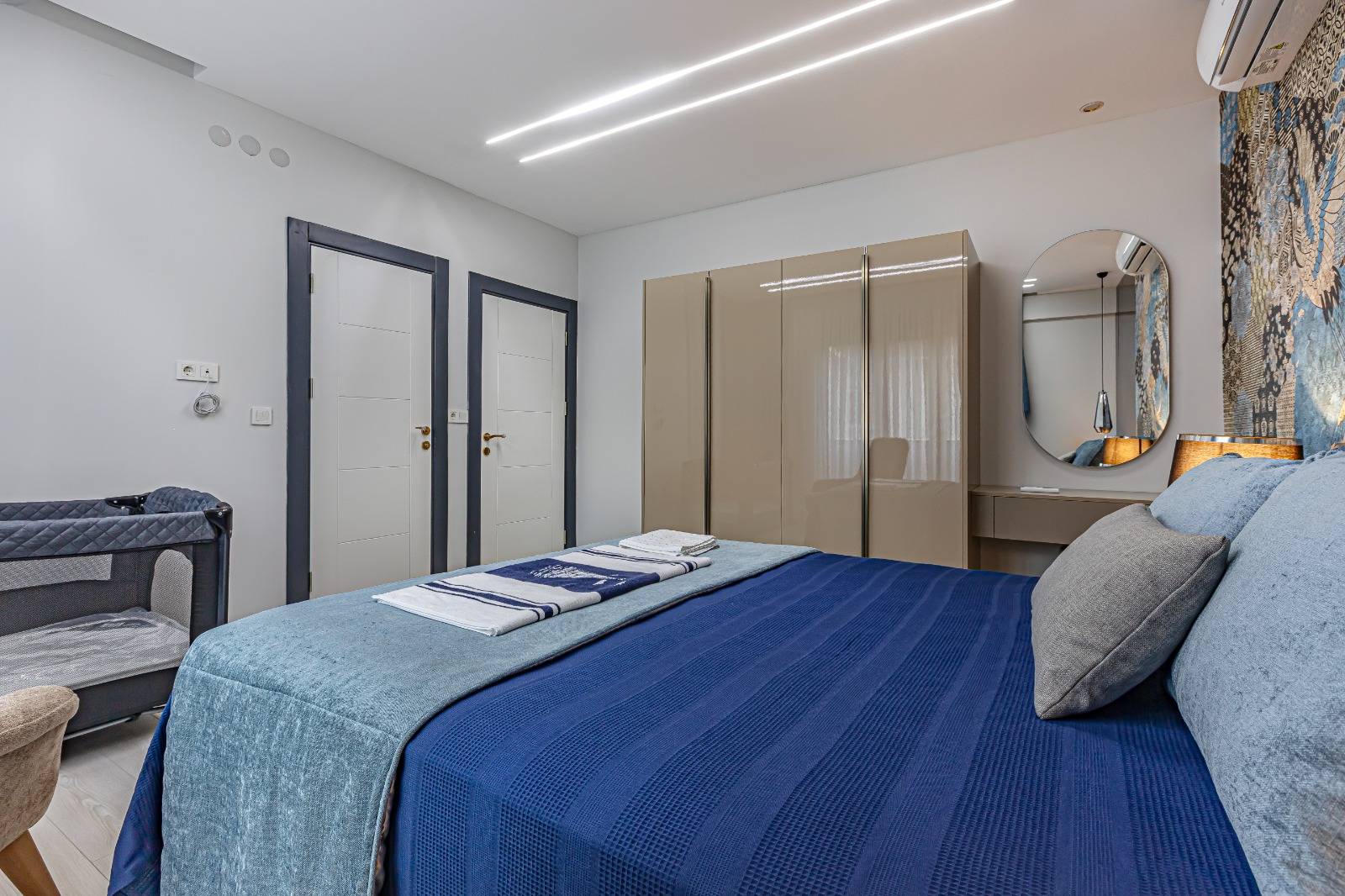 Serik Belek'te Kalabalık Ailelere Uygun, Özel Havuzlu, 5+1 Modern Villa