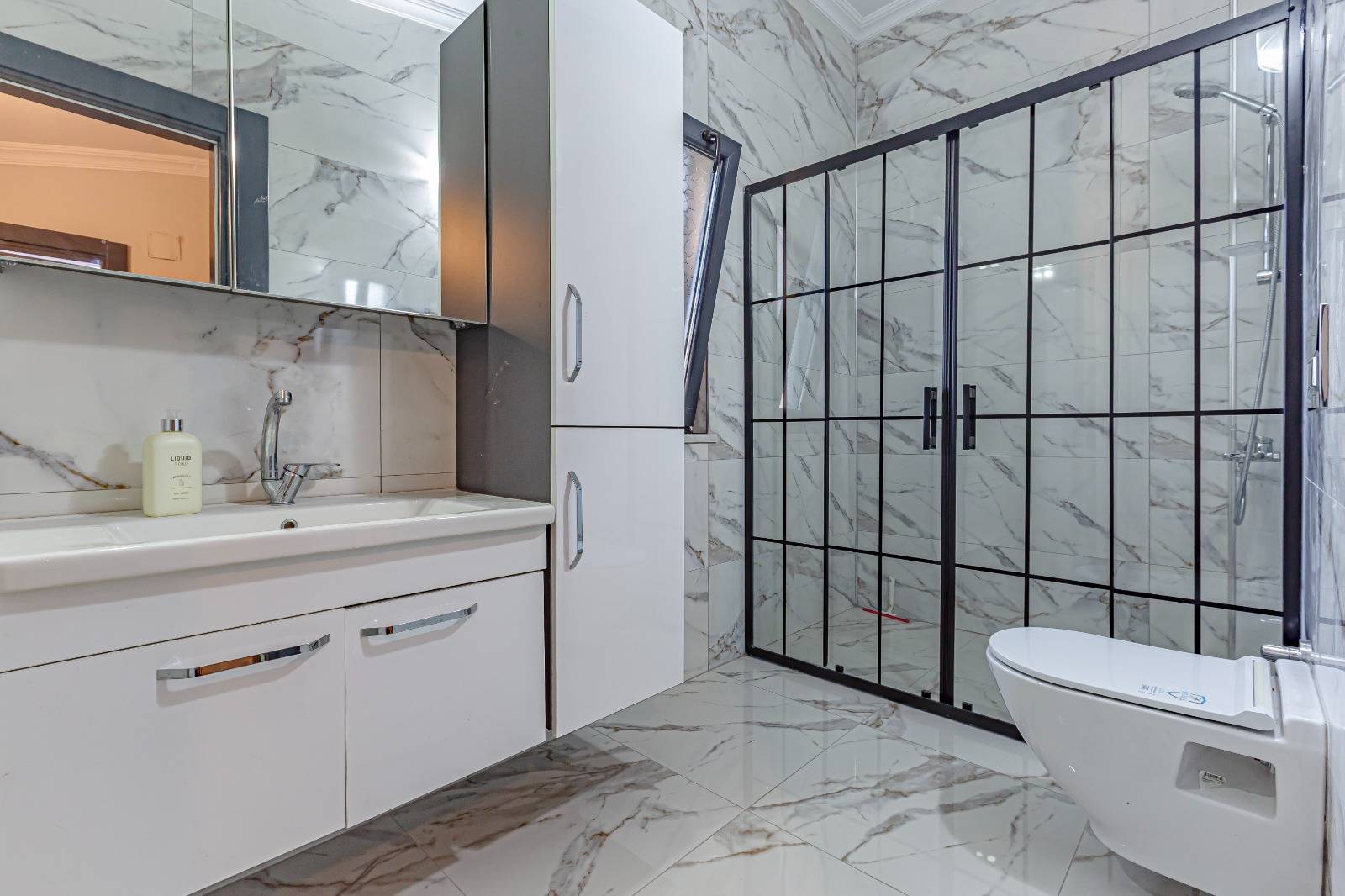 Serik Belek'te Kalabalık Ailelere Uygun, Özel Havuzlu, 5+1 Modern Villa