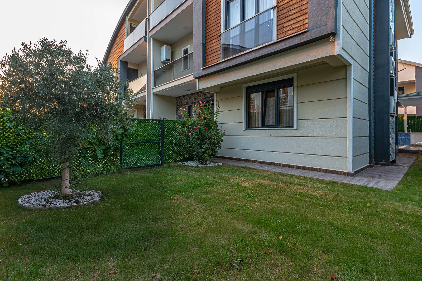 Serik Belek'te Kalabalık Ailelere Uygun, Özel Havuzlu, 5+1 Modern Villa