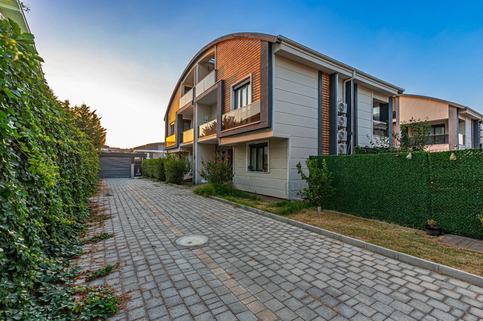 Serik Belek'te Kalabalık Ailelere Uygun, Özel Havuzlu, 5+1 Modern Villa